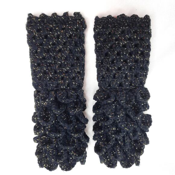 Dragon Scale Black Fingerless Gloves Handmade Texting Mermaid Crochet Crocodile - Picture 7 of 12